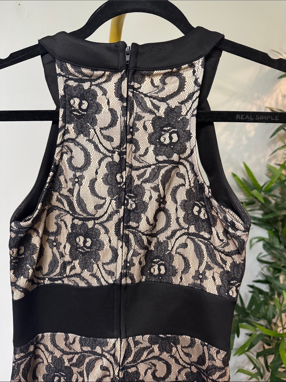 Trixxi Black and Beige Lace Striped Halter Mini Dress EUC 3 - Picture 7 of 11